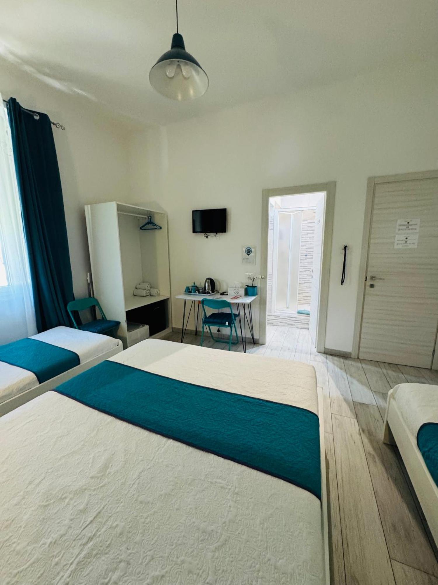 Triple Room with City View