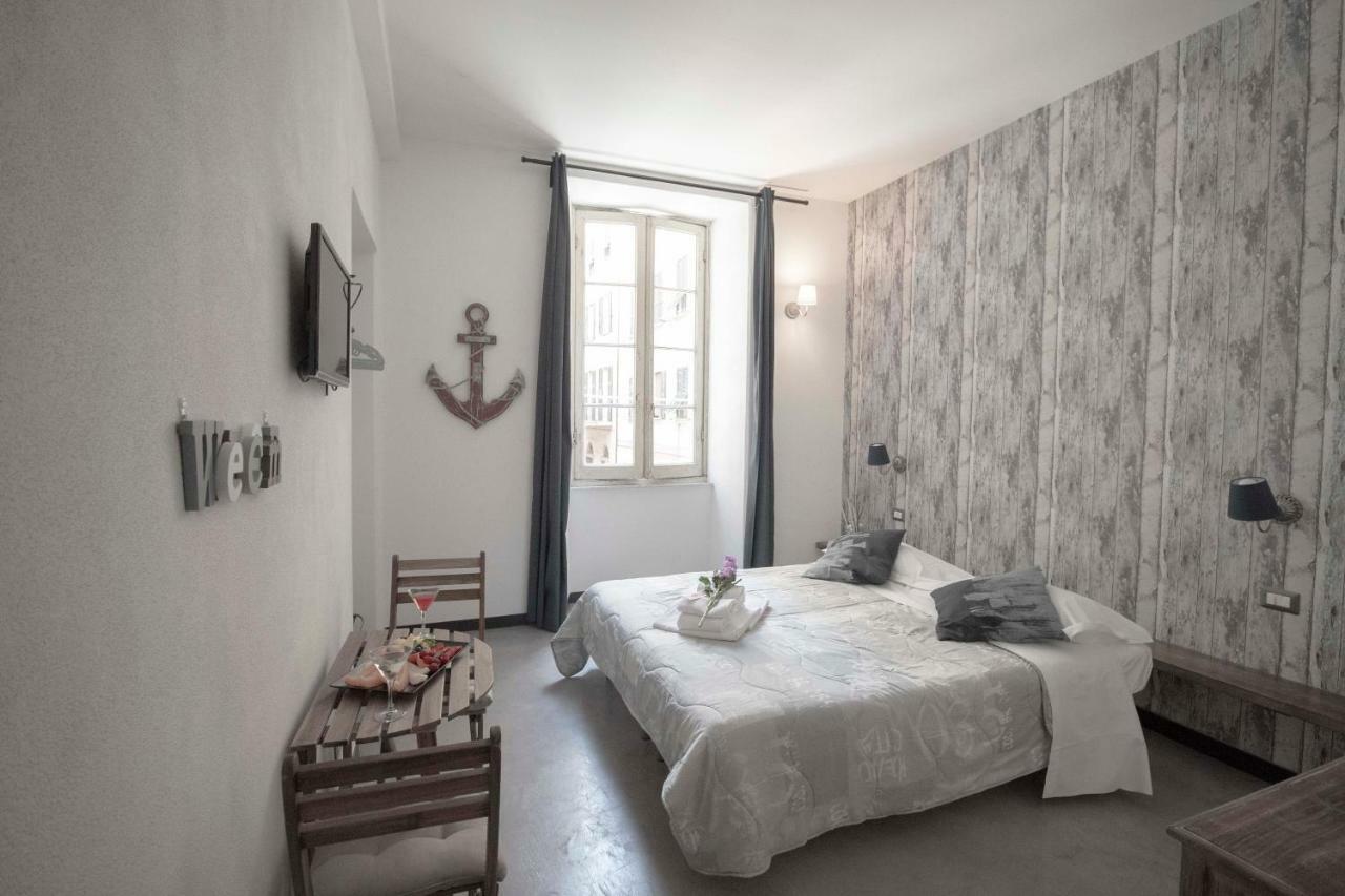 Double Room with Extra Bed (2 Adults + 1 Child)