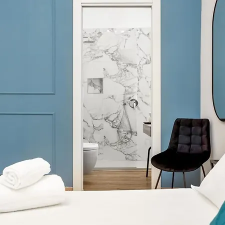 Nelli Rooms - Via Biassa-2